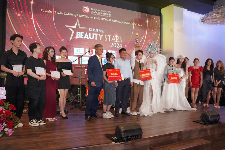 Gala tri ân Ngày Nhà giáo Việt Nam và Kỹ niệm 15 năm ngày thành lập trường - “ Khôi Việt Beauty Stars 2024”