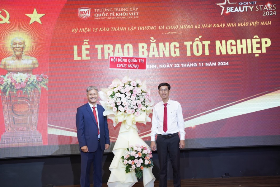 Lễ Khai giảng và trao bằng tốt nghiệp năm học 2024 - 2025